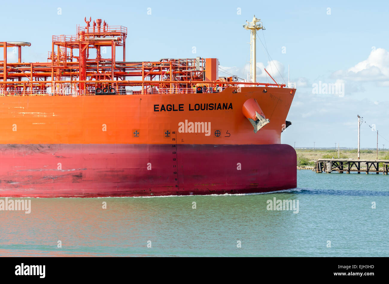 Adler-Louisiana ist ein umgebautes Aframax Tanker entworfen, um Haken zu einem unterseeischen Deckelung Stack bei unterseeischen gut blowout Stockfoto