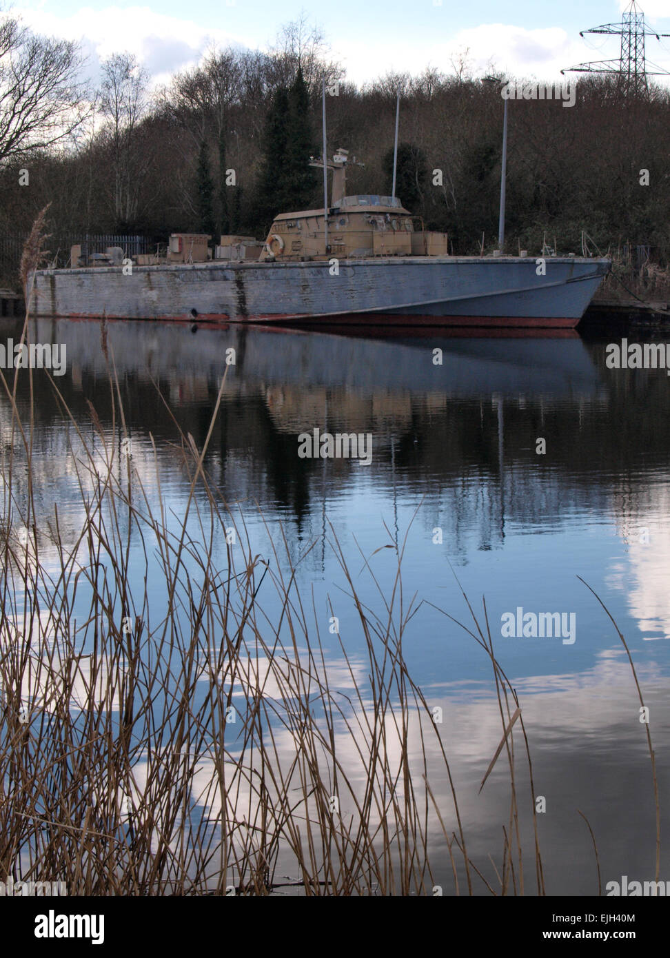 Alten Torpedo-Motorboot auf dem Kanal von Exeter, Devon, UK Stockfoto