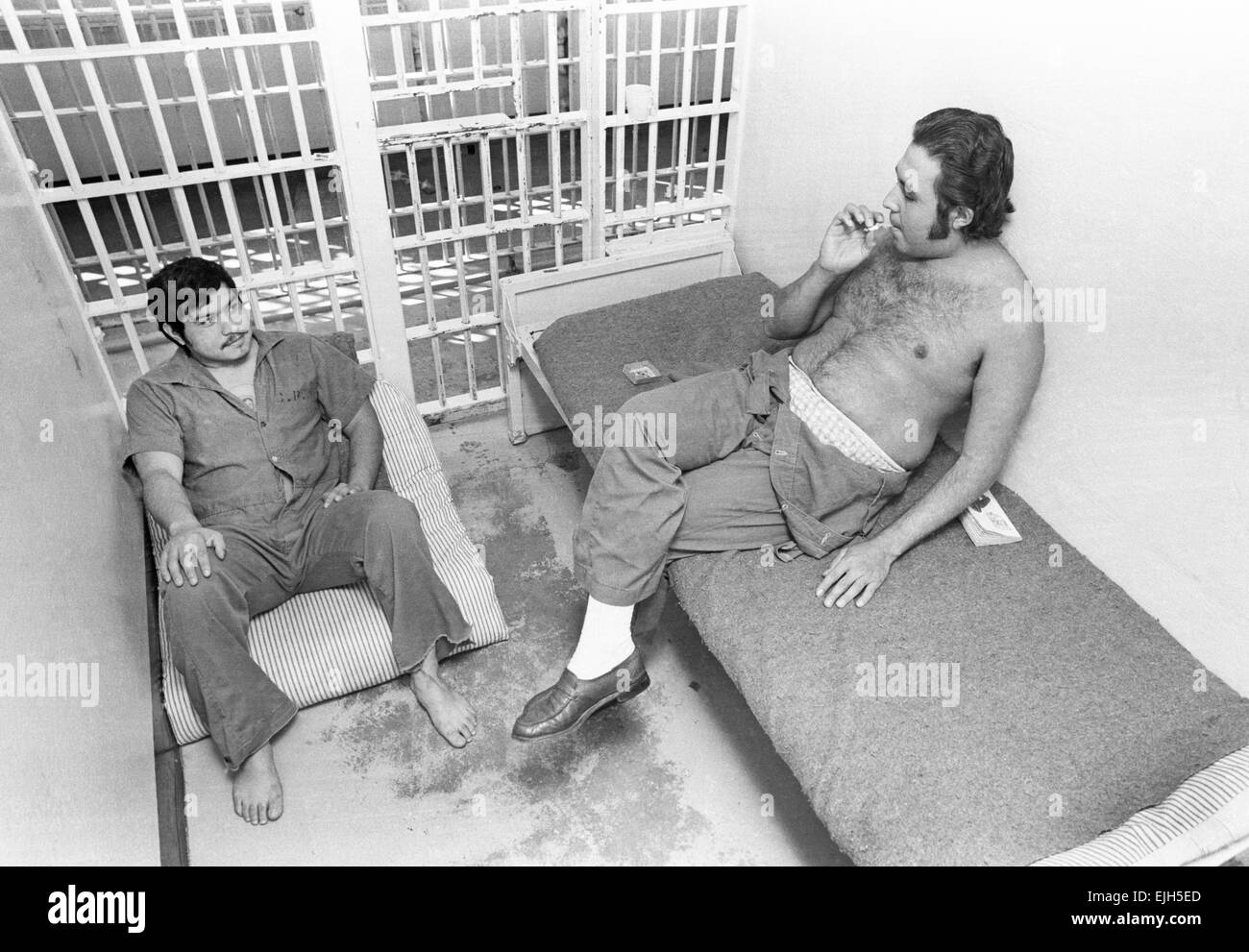 Maximale Sicherheit Gefangene in überfüllten Zellen an der New Mexico State Penitentiary in der Nähe von Santa Fe, New Mexico, 1979, kurz vor der 1980 Gefängnisaufstand, die 32 Insassen ums Leben. Stockfoto
