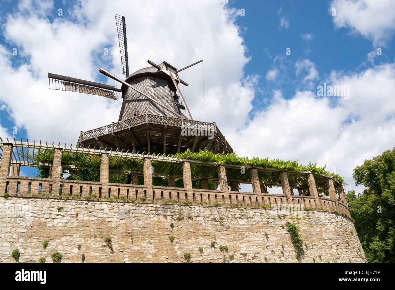 Alte Windmühle im Park Sanssouci, Potsdam, Deutschland, Europa Stockfoto