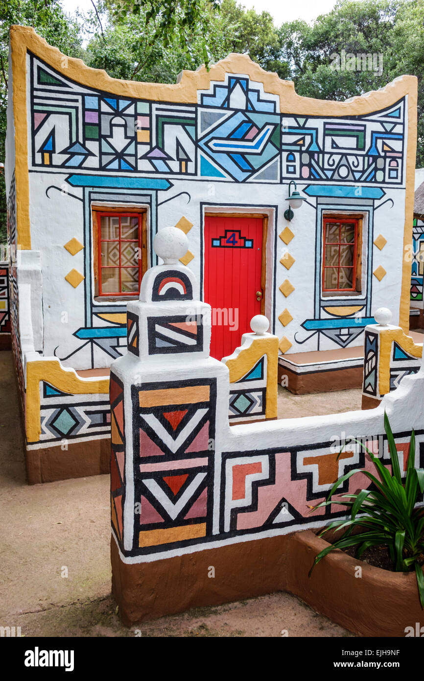 Johannesburg Südafrika, Lesedi African Lodge & Cultural Village, Zulu, Xhosa, Pedi, Basotho, Ndebele, Tribes, Guest Lodging, Hotel, SAfri150305096 Stockfoto