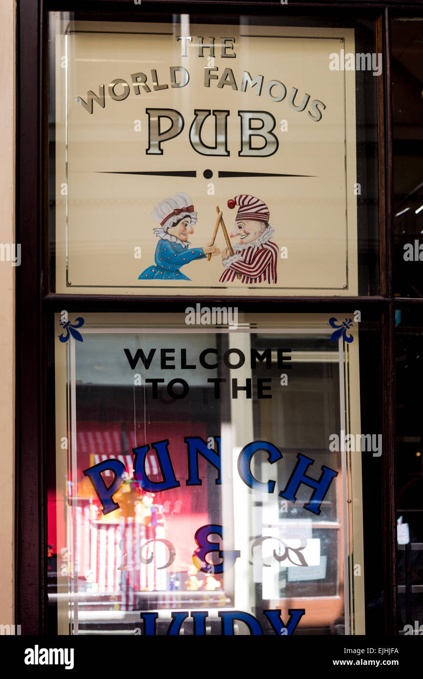 Punch and Judy Pub, Covent Garden, London, England Stockfotografie Alamy