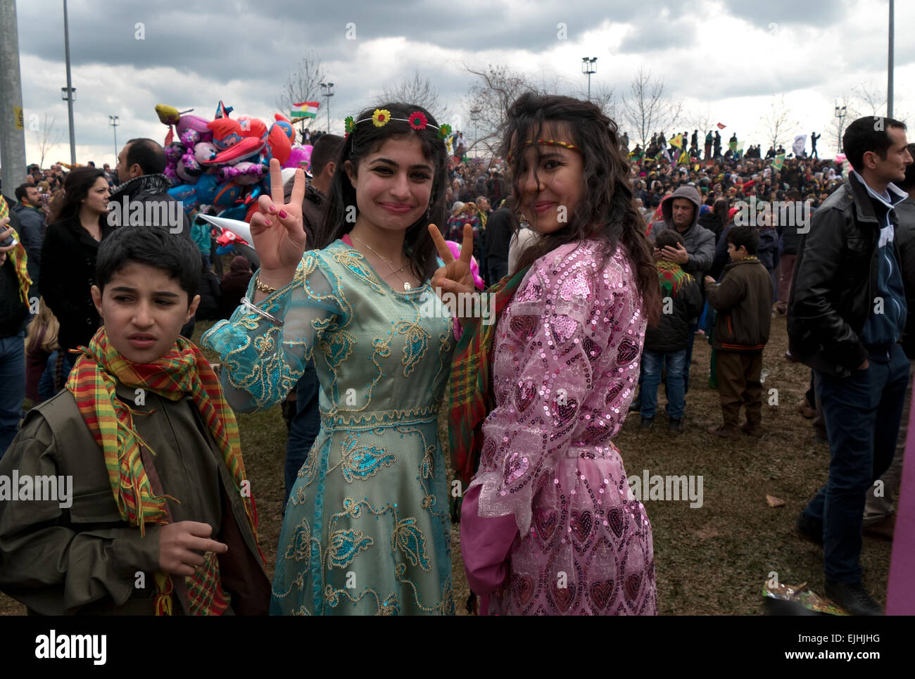 Kurdisches Neues Jahr Stockfotos Und Bilder Kaufen Alamy Kurdisches Neues Jahr Stockfotos Und Bilder Kaufen Alamy