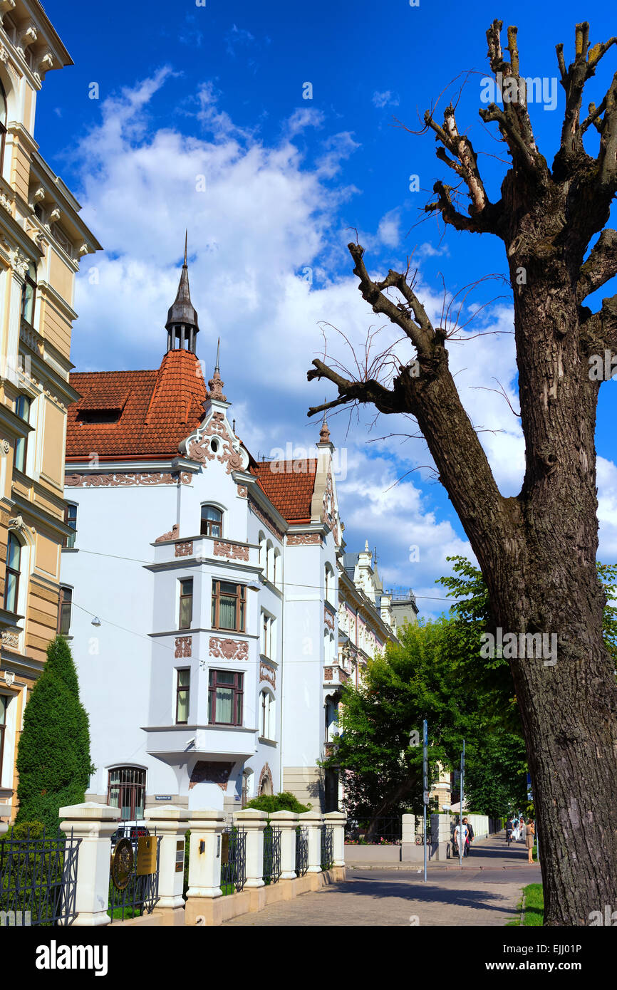 Die berühmte Straße Elizabetes mit alten Häusern in Riga. Lettland, baltische Staat Stockfoto