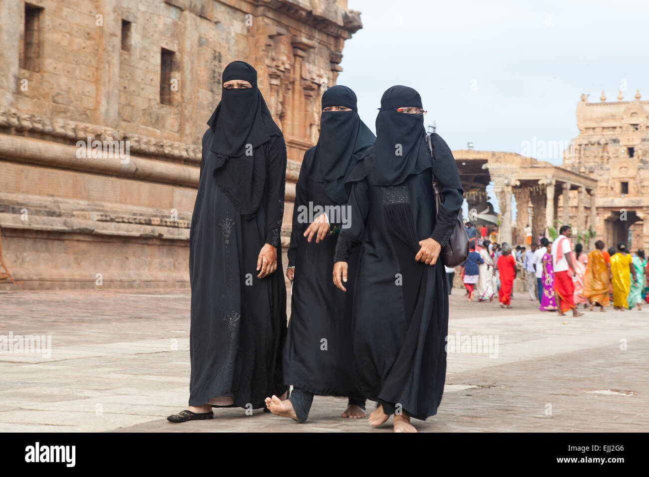 Muslimische Frauen in Burka nijab Hijab in Tanjore, Tamil Nadu Stockfoto