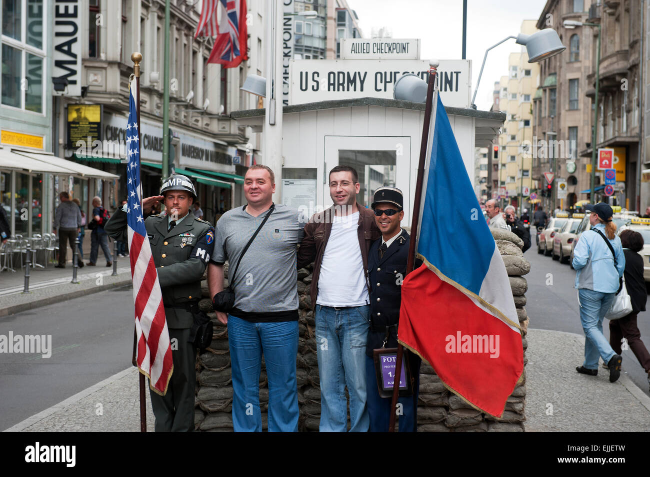 Der berühmte ehemals Checkpoint Charlie Berlin Deutschland Stockfoto