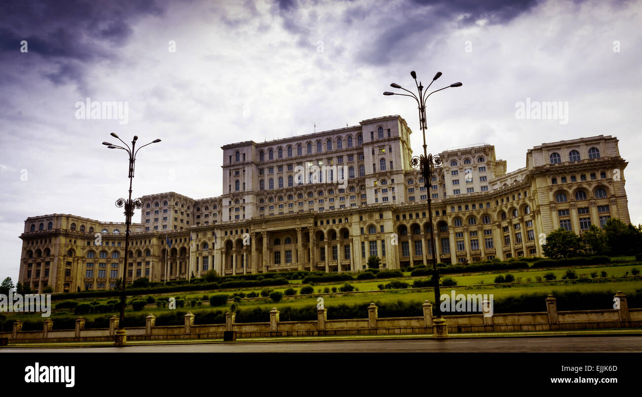 Parlamentspalast, das zweitgrößte Gebäude weltweit, Bukarest, Rumänien. Stockfoto