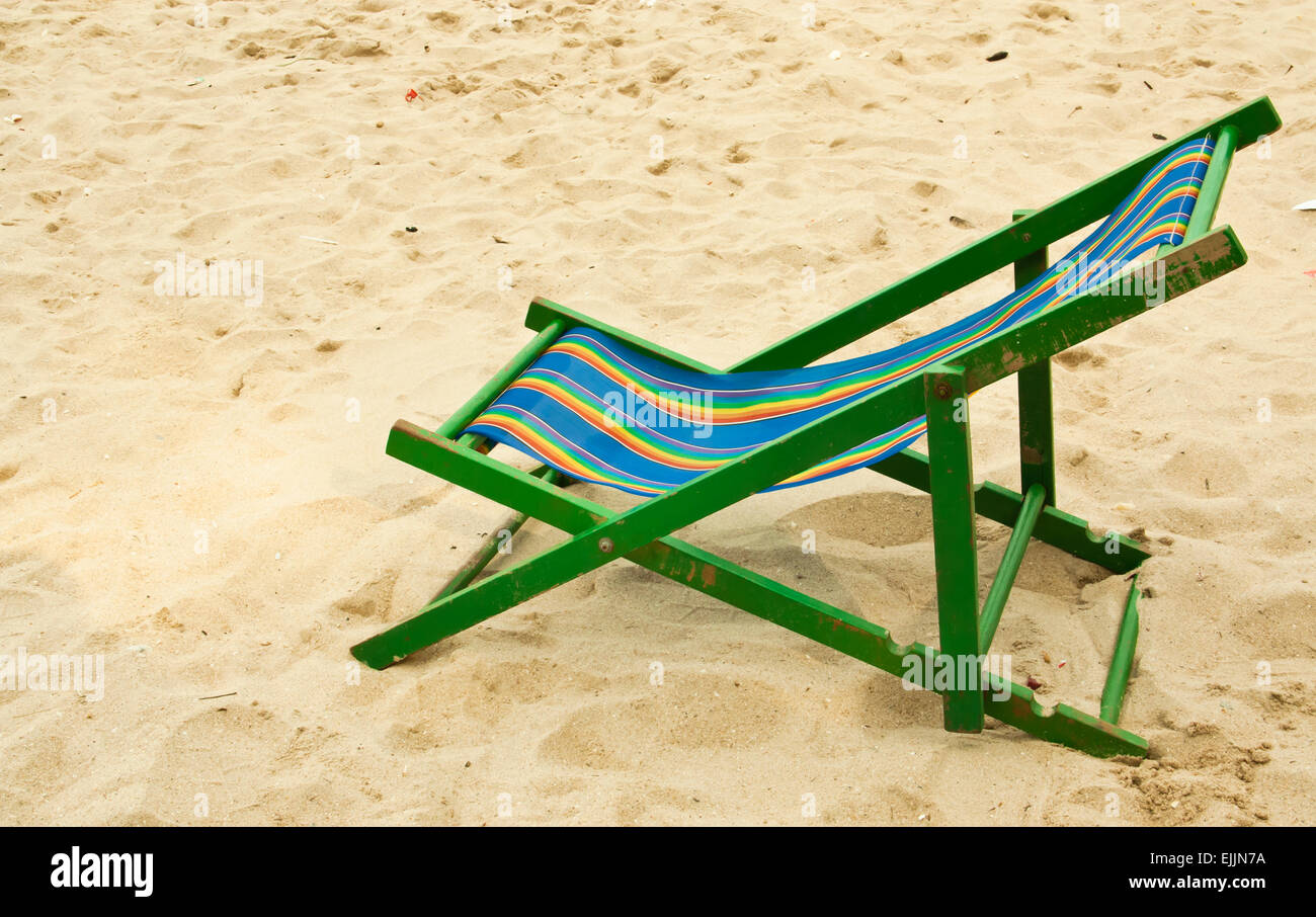 Klappstuhl am Strand des Meeres Stockfotografie Alamy
