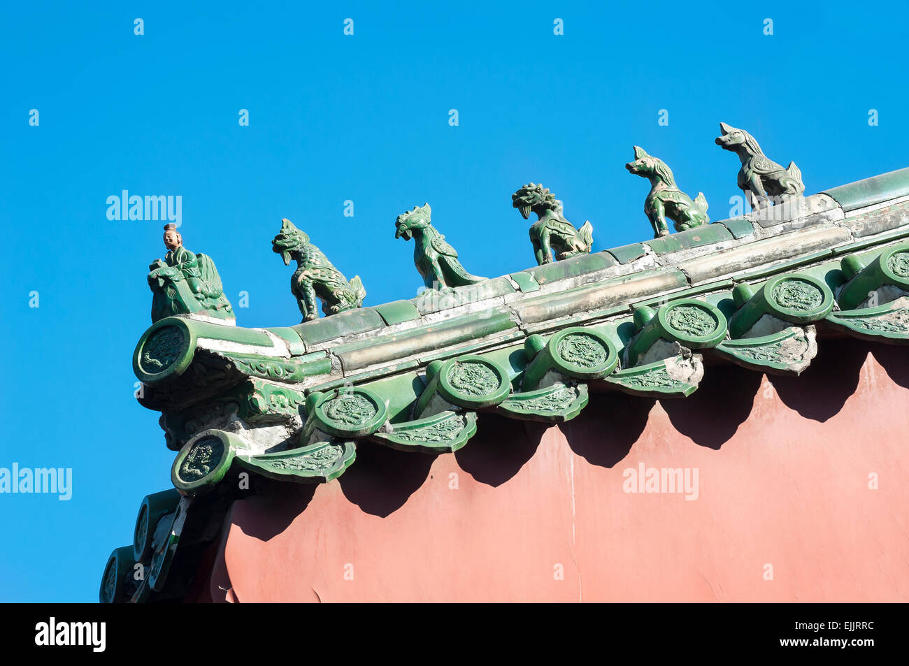 Gründach-Figuren an den Lama-Tempel, Beijing Stockfoto