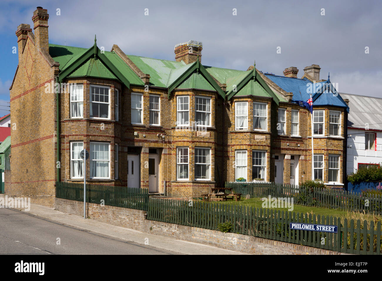 Südatlantik, Falkland-Inseln, Port Stanley, Ross Road, Jubilee Terrasse beherbergt viktorianische Backstein Stockfoto