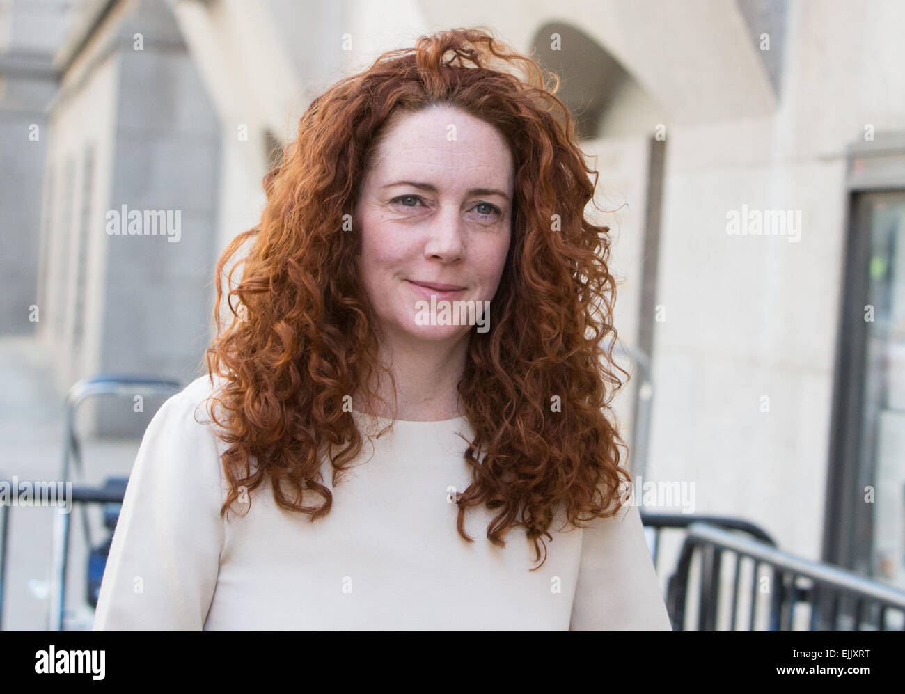 Rebekah Brooks, ehemaliger Redakteur der Nachrichten der Welt, kommt an der Old Bailey für das Telefon hacking Testversion Stockfoto