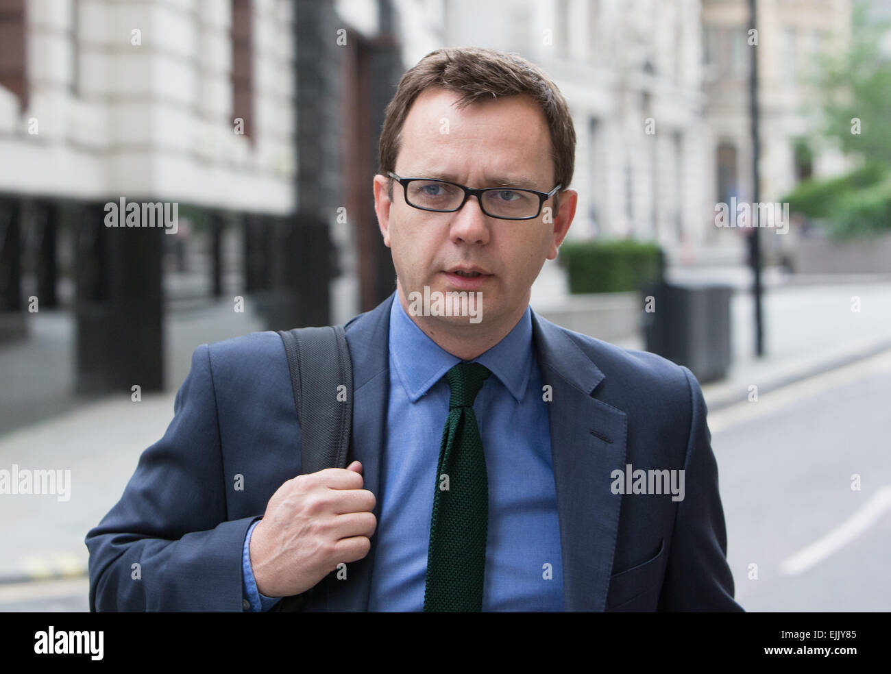 Andy Coulson, ehemaliger Redakteur der Nachrichten der Welt, kommt an der Old Bailey für das Telefon hacking Testversion Stockfoto