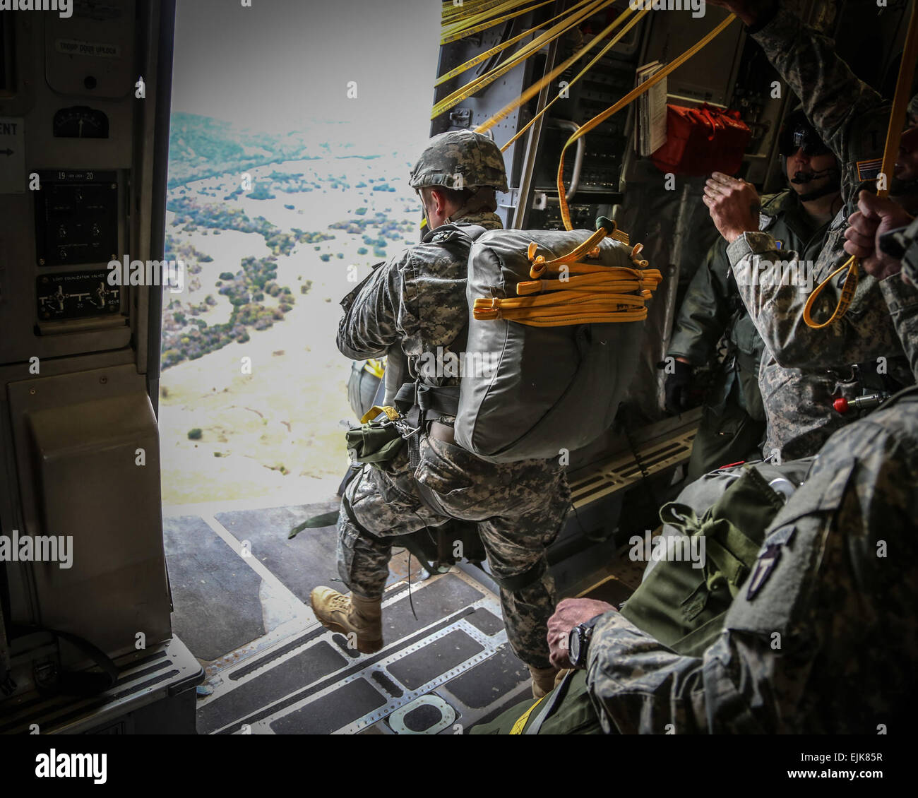 Einen Soldaten aus dem 1. Bataillon, 143. Infanterie Regiment Airborne