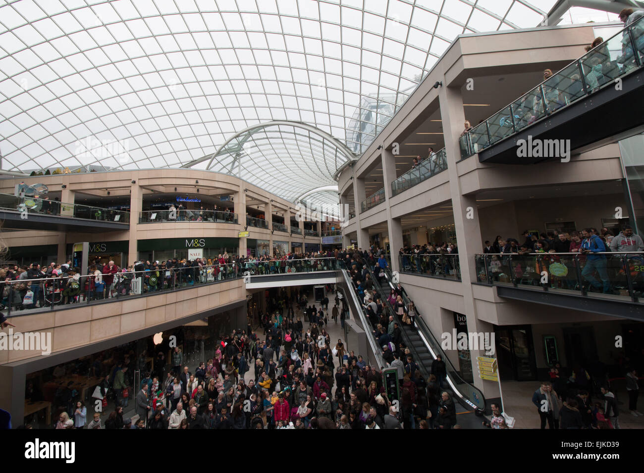 Shopper in Trinity Einkaufszentrum, Leeds Stockfoto