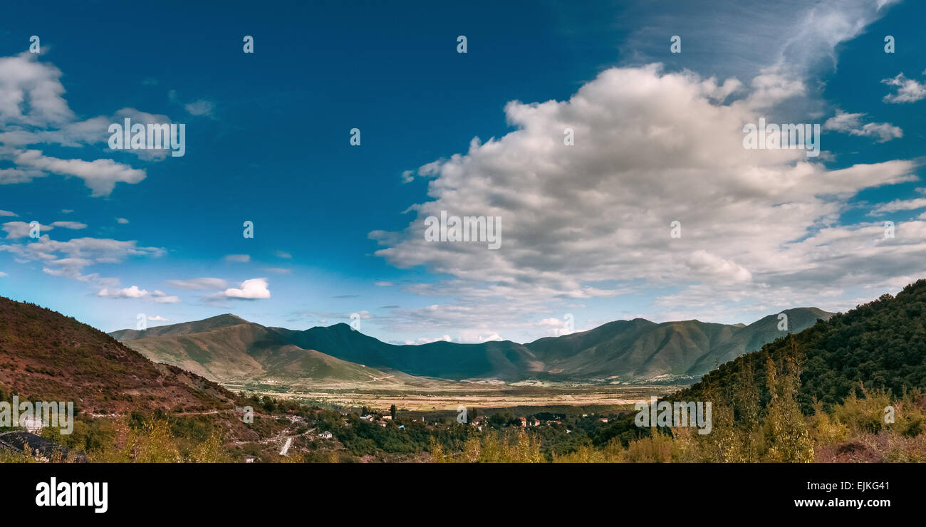 Panorama des Tals in Tropoja in Nordalbanien Stockfoto