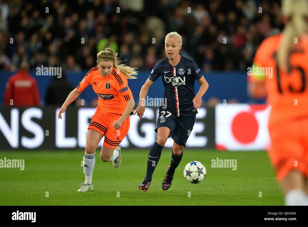 Paris, Frankreich. 28. März 2015. UEFA Championsleague für Frauen. Paris Saint-Germain gegen Glasgow City. Caroline Seger (Psg) © Action Plus Sport/Alamy Live News Stockfoto