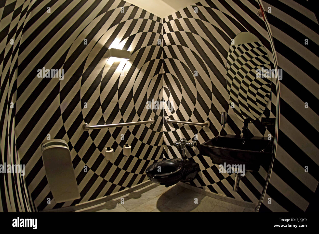 Eine unisex Toilette im Standard Grill im Meatpacking District von Manhattan, New York City. Stockfoto