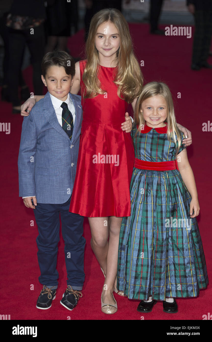 Was haben wir in unserem Urlaub "Premiere statt im Odeon West End - Ankünfte Featuring: Emilia Jones, Bobby Smalldridge, Harriet Turnbull Where: London, Vereinigtes Königreich bei: 22 Sep 2014 Stockfoto