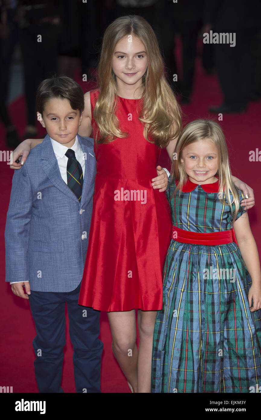Was haben wir in unserem Urlaub "Premiere statt im Odeon West End - Ankünfte Featuring: Emilia Jones, Bobby Smalldridge, Harriet Turnbull Where: London, Vereinigtes Königreich bei: 22 Sep 2014 Stockfoto