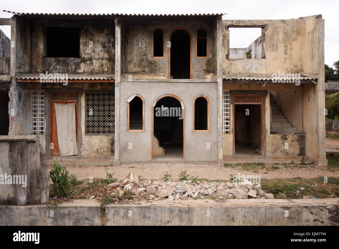 Wohnungen wurden in Ruinen an der Hospital Road, Jaffna, Sri Lanka, wiederaufgebaut Stockfoto