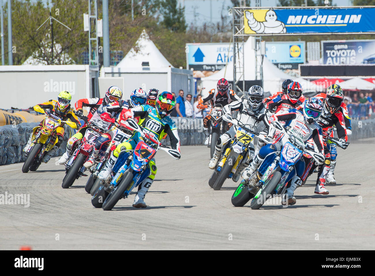 Jerez De La Frontera, Andalusien, Spanien, 29. März 2015: Piloten während des ersten Rennens des ersten Grand Prix der FIM Supermoto Weltmeisterschaft (S1GP) in Jerez. Bildnachweis: Kiko Jimenez/Alamy Live-Nachrichten Stockfoto