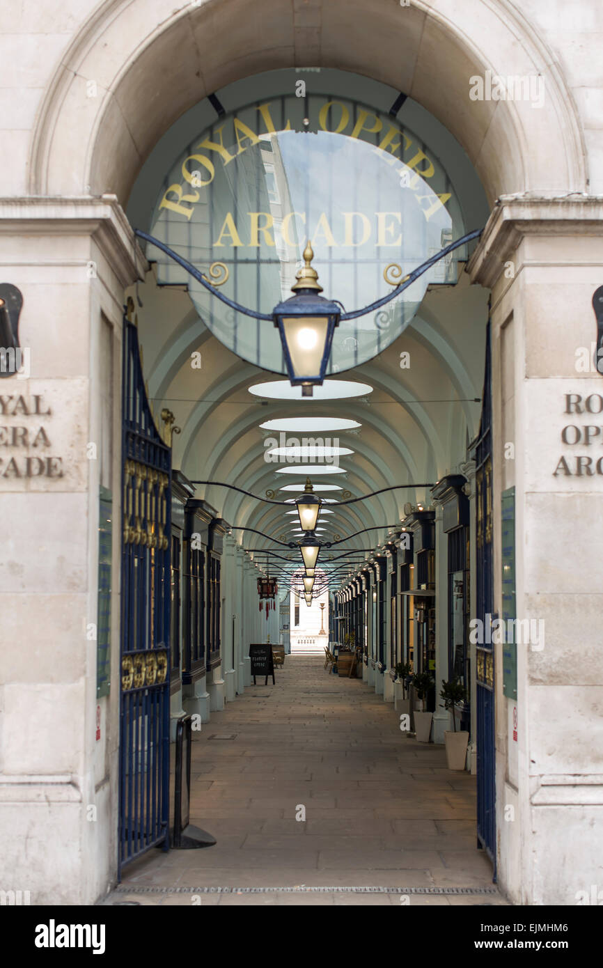 Königliche Oper Arcade, Pall Mall, London Stockfoto