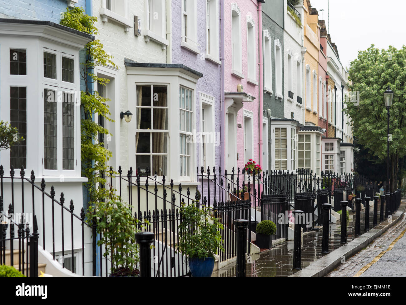 Bunte Reihe von Häusern, Bywater Street, Chelsea, London Stockfoto