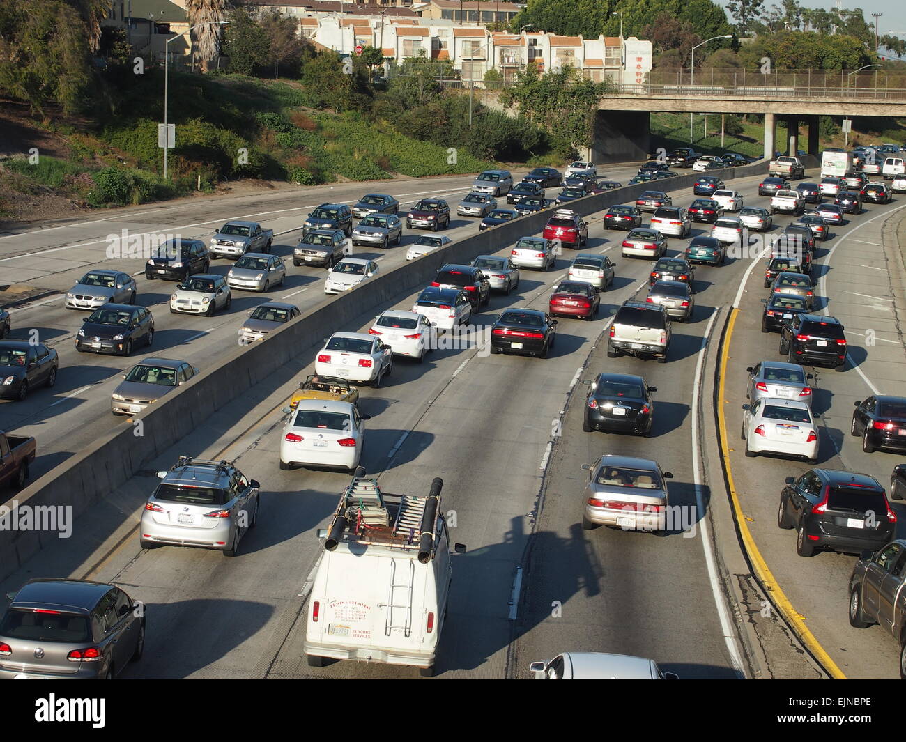 Tagsüber Autobahnverkehr, Los Angeles, USA Stockfoto