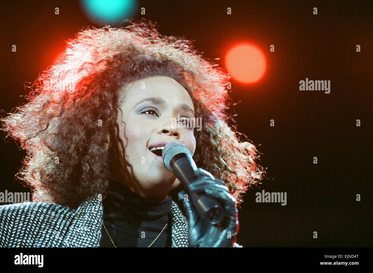 Whitney Houston singt am Freedomfest: Nelson Mandela 70. Geburtstagsfeier, Wembley Stadium, London, 11. Juni 1988. Stockfoto