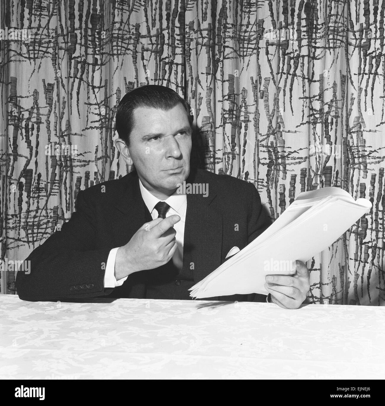 Peter Hawkins der Mann hinter der Stimme der Daleks 8. November 1965 Stockfoto