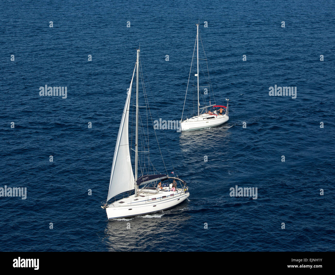 Toulon, Frankreich Segelboote im blauen Mittelmeer Ozean 6162 Stockfoto