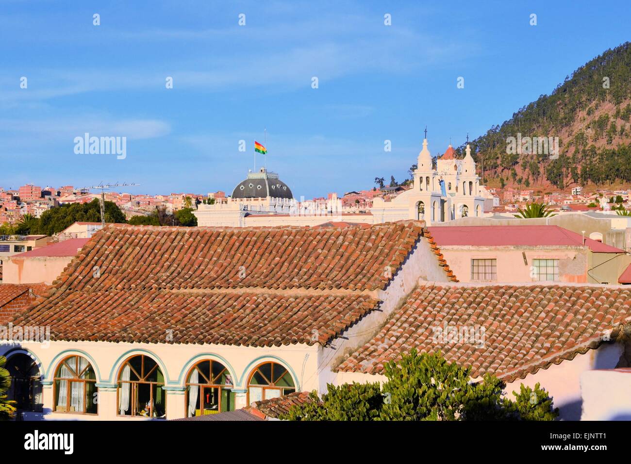 Sucre Stadtbild mit Dächern, konstitutionelle Hauptstadt von Bolivien Stockfoto