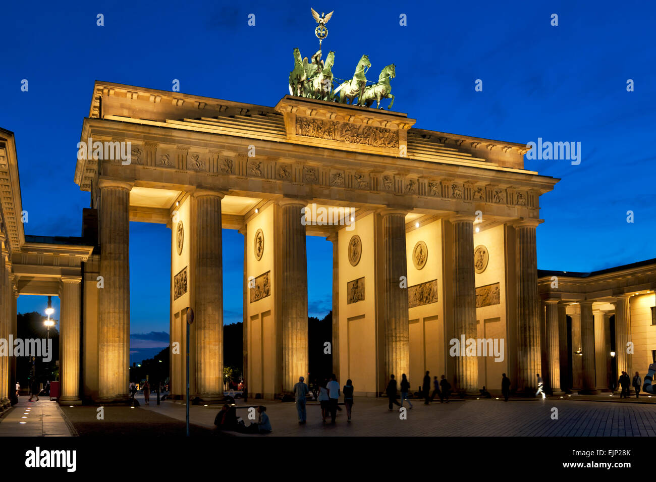 Brandenburger Tor Brandenburger Tor bei Nacht Berlin Deutschland Europa Stockfoto