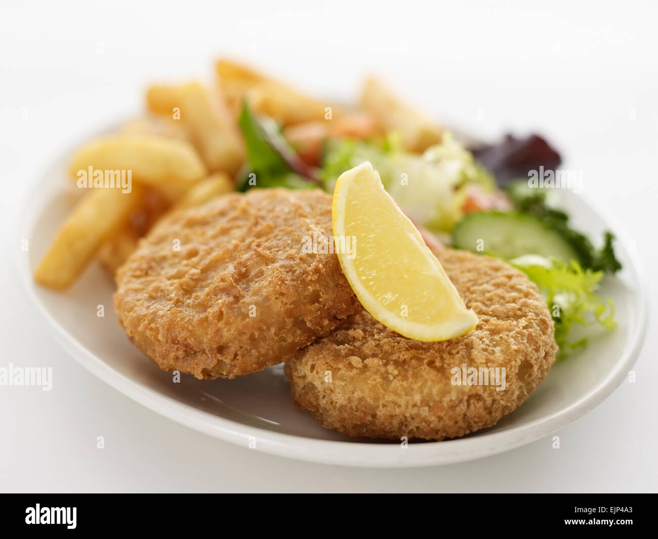 Fisch, Kuchen und Chips Stockfoto