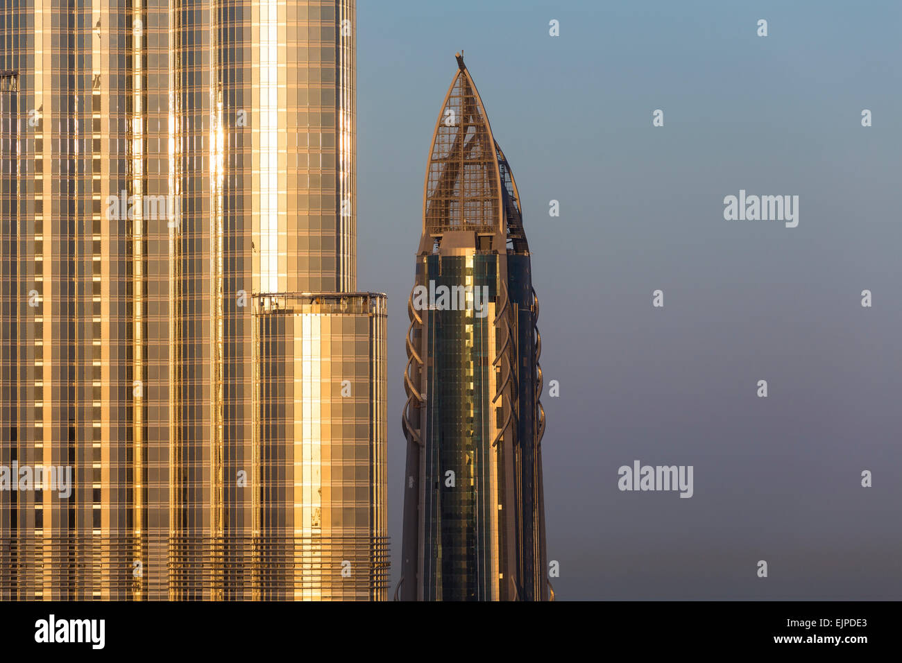 Burj Khalifa Dubai, eine futuristische moderne Design-Struktur, abgeschlossen im Jahr 2010 das höchste Gebäude der Welt Stockfoto