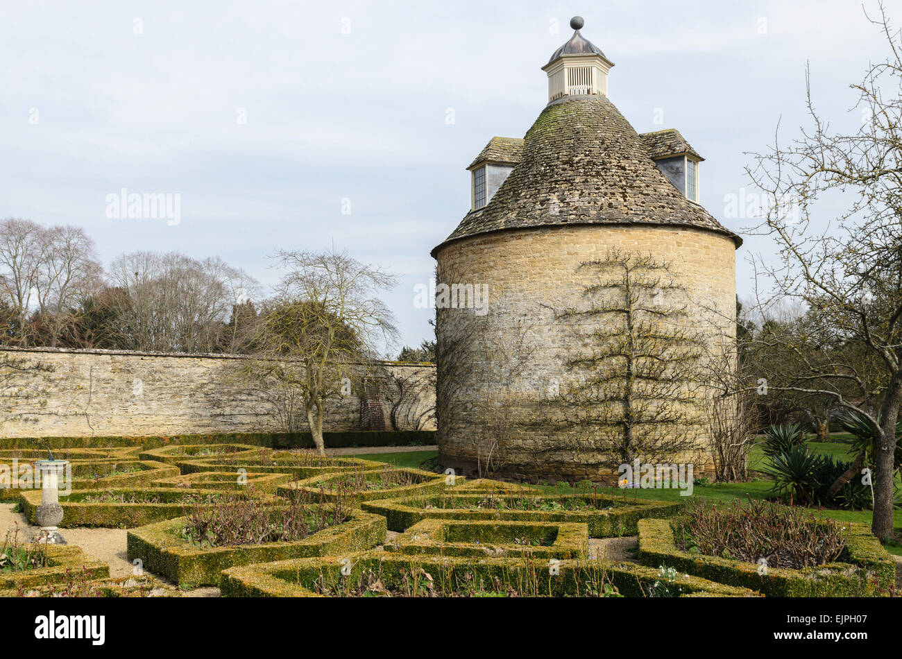 Das Taubenhaus in den Gärten am Rousham, Oxfordshire. Stockfoto