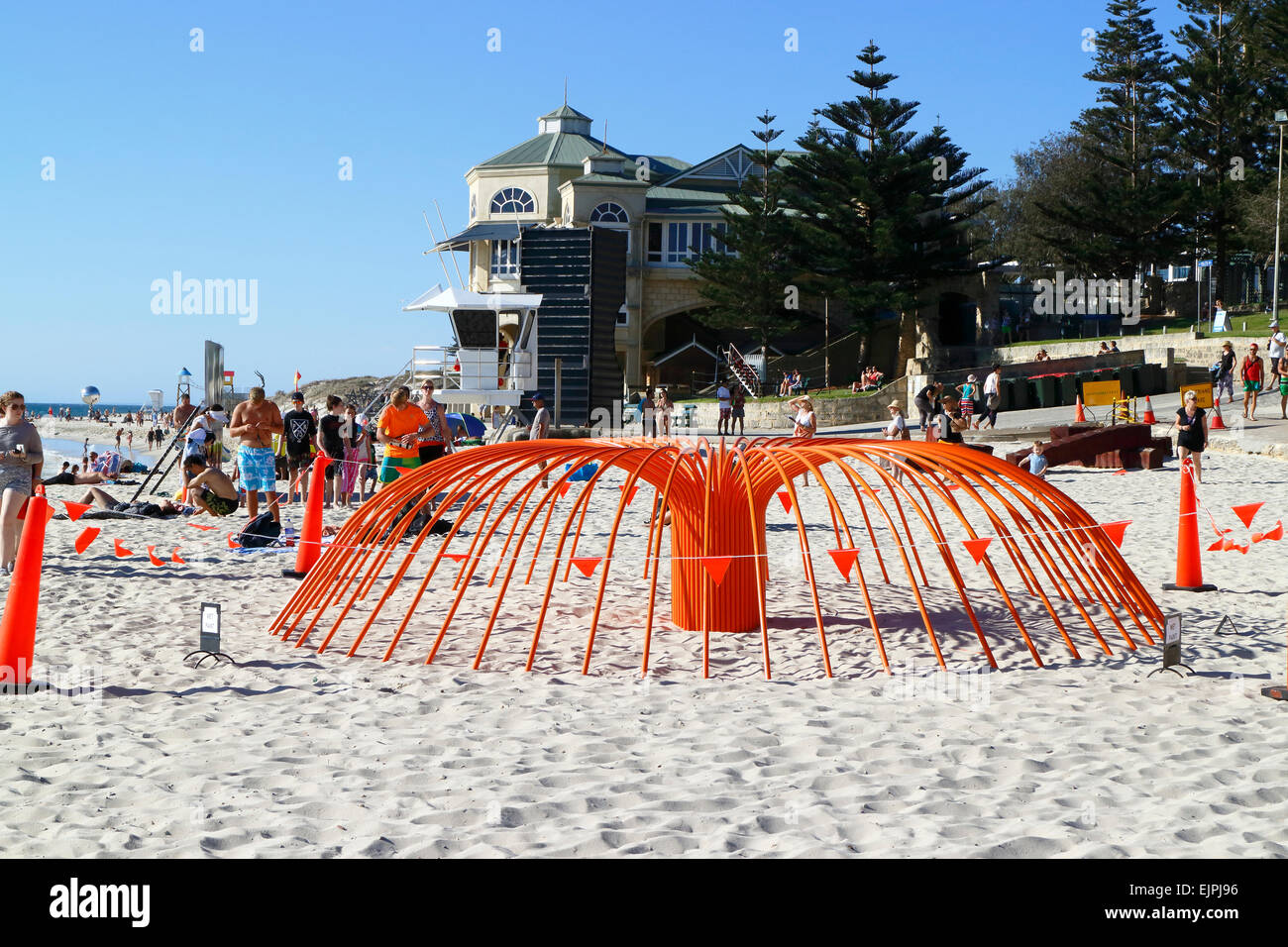 Kunstwerk auf dem Display auf die Veranstaltung 2015 Sculpture By the Sea. Cottesloe Beach, Perth, Westaustralien. Stockfoto