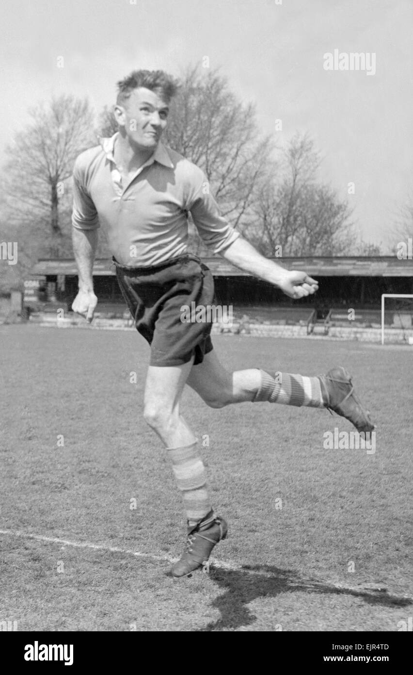 Manchester City Fußballer Don Revie gesehen hier auf dem Trainingsplatz. 5. Mai 1955 *** lokalen Caption *** Watscan--01.08.2010 Stockfoto