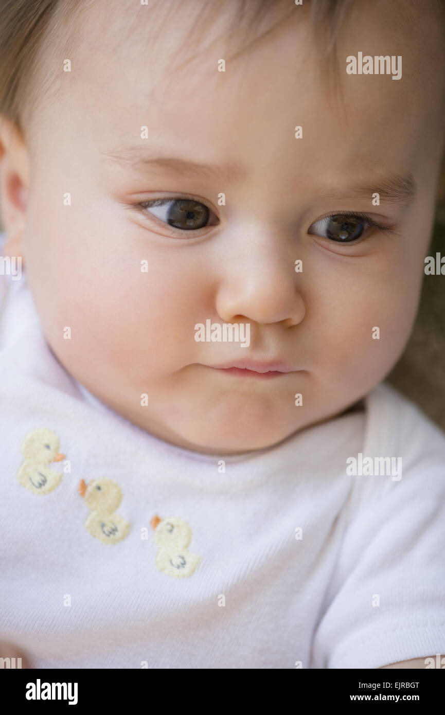 Nahaufnahme von verwirrt Mischlinge baby Stockfoto