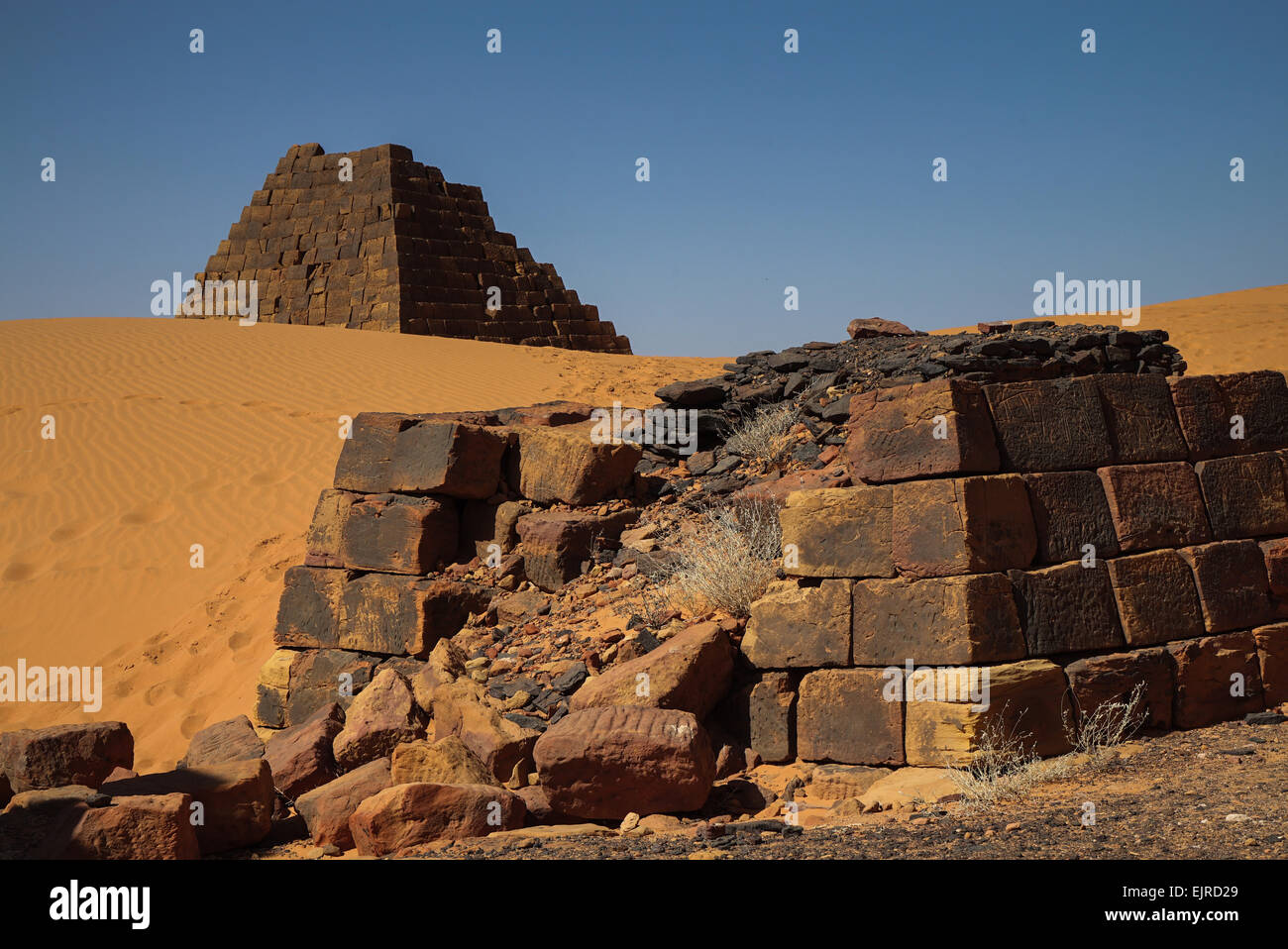 Die nubischen Meroe-Pyramiden im Sudan Stockfoto