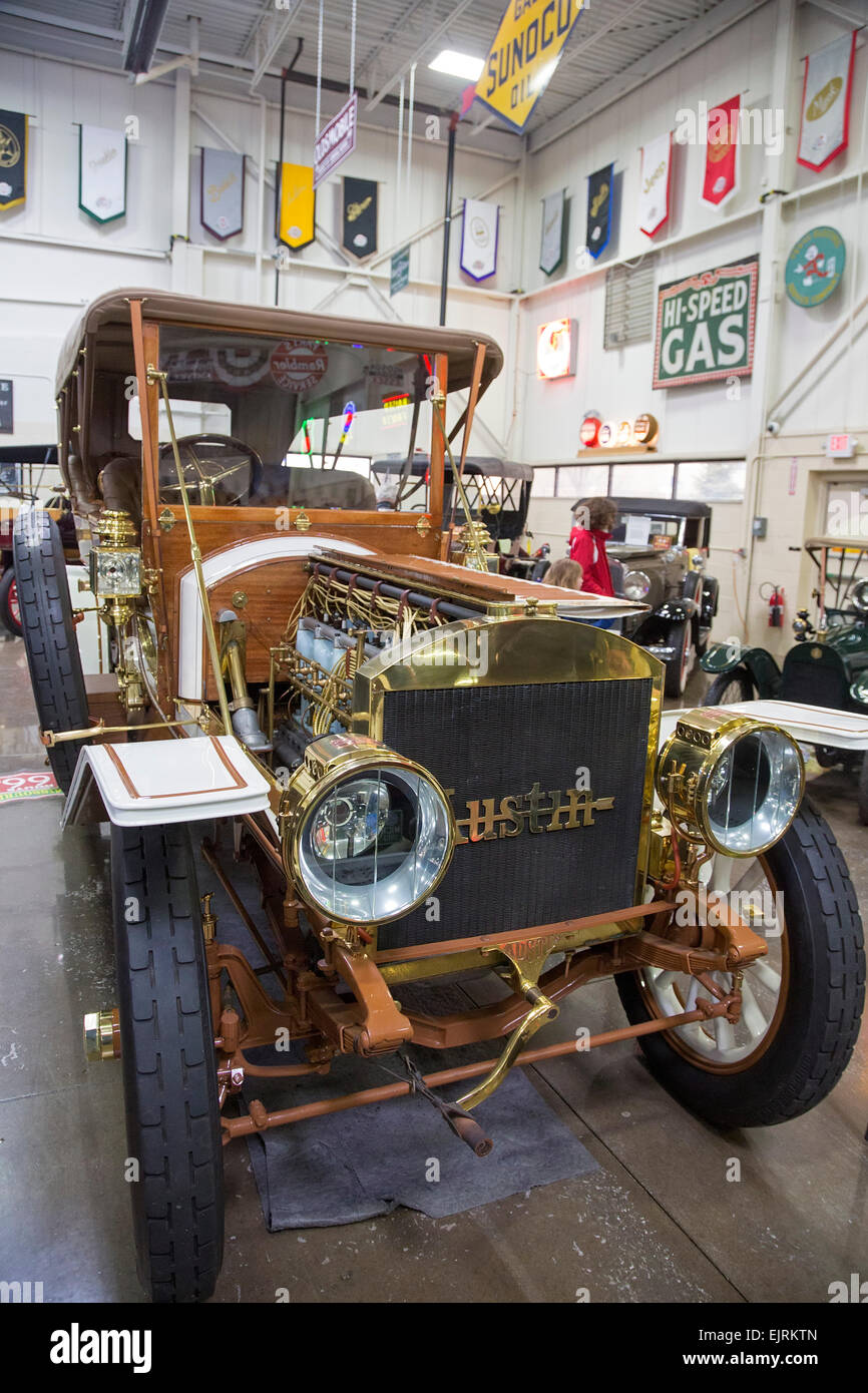 Chesterfield Twp., Michigan - 1909 Austin auf dem Display an Stahl Automotive-Stiftung. Stockfoto