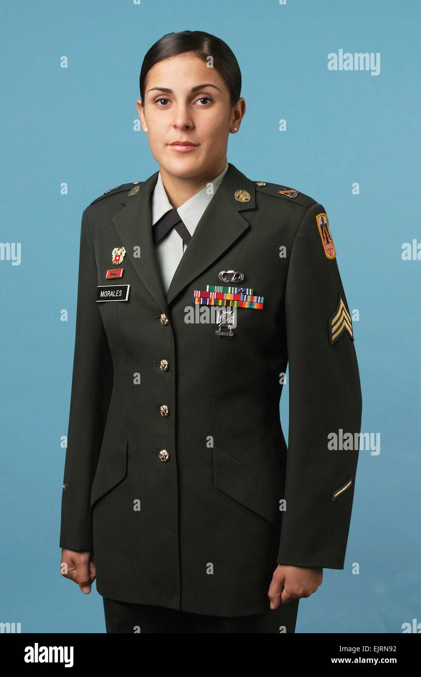 Sgt. Lisa Morales ist der erste Spotlight-NCO für Jahr von der NCO. Lesen Sie mehr über ihre Geschichte besuchen Sie bitte den unten stehenden Link: Jahr der Unteroffizier - Spotlight NCO /-news/2009/01/12/15690-year-of-the-noncommissioned-officer---spotlight-nco/index.html Jahr der Unteroffizier www4.army.mil/yearofthenco/home.php Stockfoto