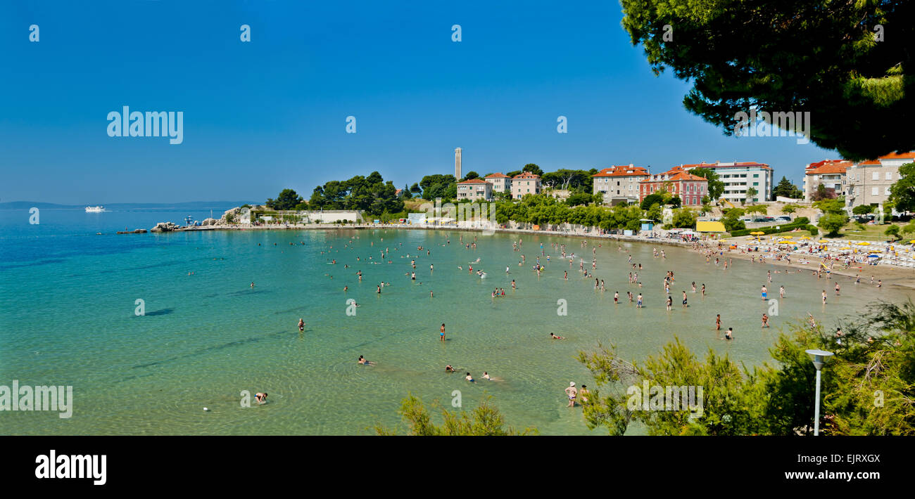 Bacvice Strand im Sommer in der Stadt Split, Kroatien, Europa Stockfoto