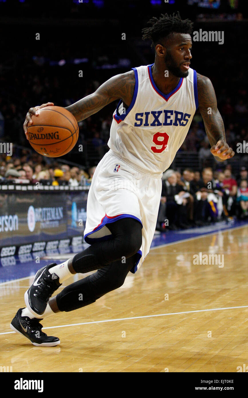 Überstunden. 30. März 2015. Philadelphia 76ers bewachen JaKarr Sampson (9) in Aktion während der NBA-Spiel zwischen den Los Angeles Lakers und die Philadelphia 76ers im Wells Fargo Center in Philadelphia, Pennsylvania. Die Los Angeles Lakers gewann 113-111 in der Overtime. © Csm/Alamy Live-Nachrichten Stockfoto