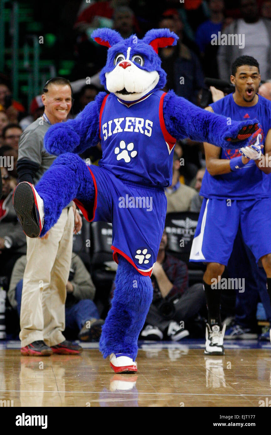 Überstunden. 30. März 2015. Philadelphia 76ers Maskottchen Franklin reagiert auf seine Dunk während der NBA-Spiel zwischen den Los Angeles Lakers und die Philadelphia 76ers im Wells Fargo Center in Philadelphia, Pennsylvania. Die Los Angeles Lakers gewann 113-111 in der Overtime. © Csm/Alamy Live-Nachrichten Stockfoto