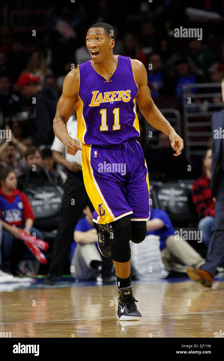 Überstunden. 30. März 2015. Los Angeles Lakers nach vorne Wesley Johnson (11) reagiert während der NBA-Spiel zwischen den Los Angeles Lakers und die Philadelphia 76ers im Wells Fargo Center in Philadelphia, Pennsylvania. Die Los Angeles Lakers gewann 113-111 in der Overtime. © Csm/Alamy Live-Nachrichten Stockfoto