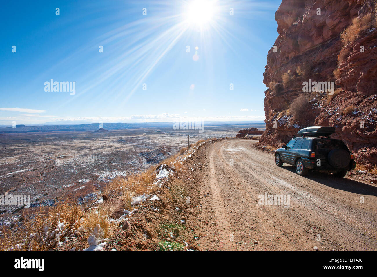 Moki Dugway, eine gefährliche Schotterstraße im südlichen Utah, USA Stockfoto