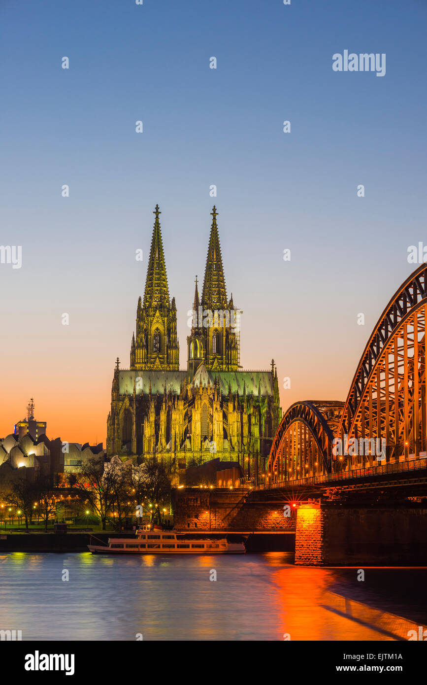 Rhein, Kölner Dom, Hohenzollernbrücke, Köln, Nordrhein-Westfalen, Deutschland Stockfoto