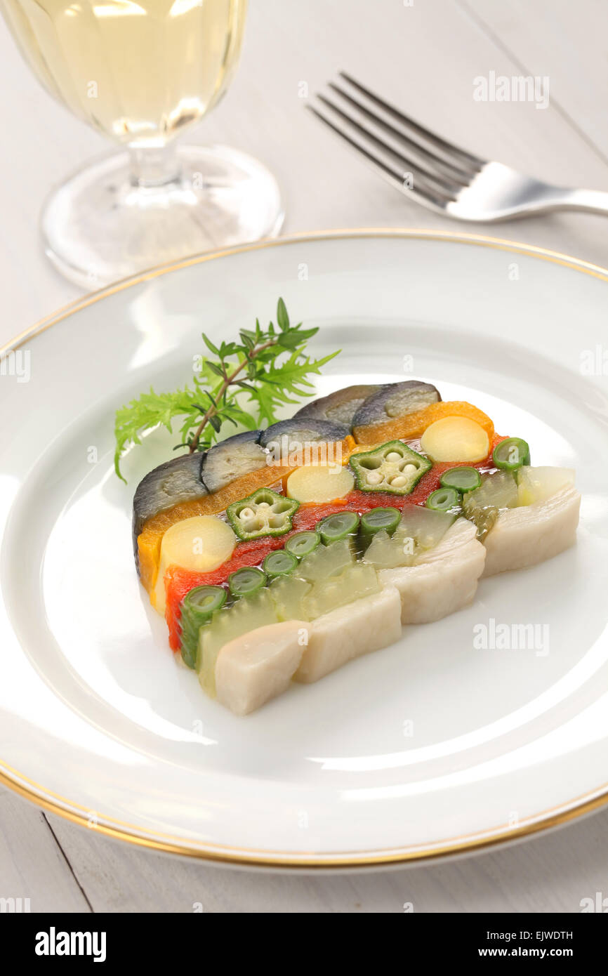 hausgemachte Gemüse-Terrine, vegetarische Küche Stockfoto