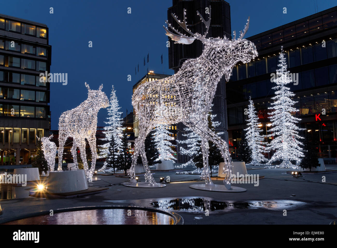 Weihnachtsdeko Elch Licht im Zentrum von Stockholm Stockfotografie - Alamy
